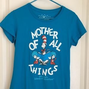 Dr. Seuss ‘Mother of all things’ T-Shirt Size M